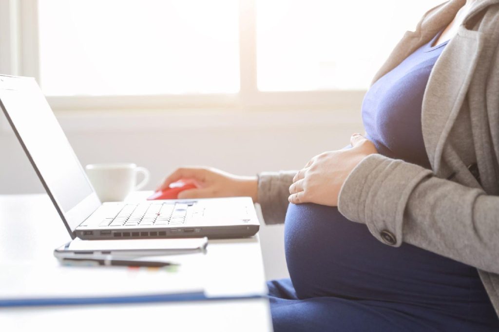 ,methods of treating pregnant employees