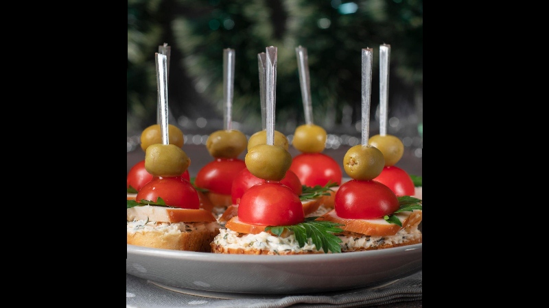 How is Vitamin E related to Olive Oil?
