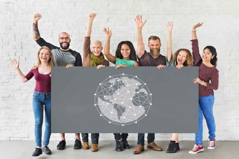 Citizens Without Borders